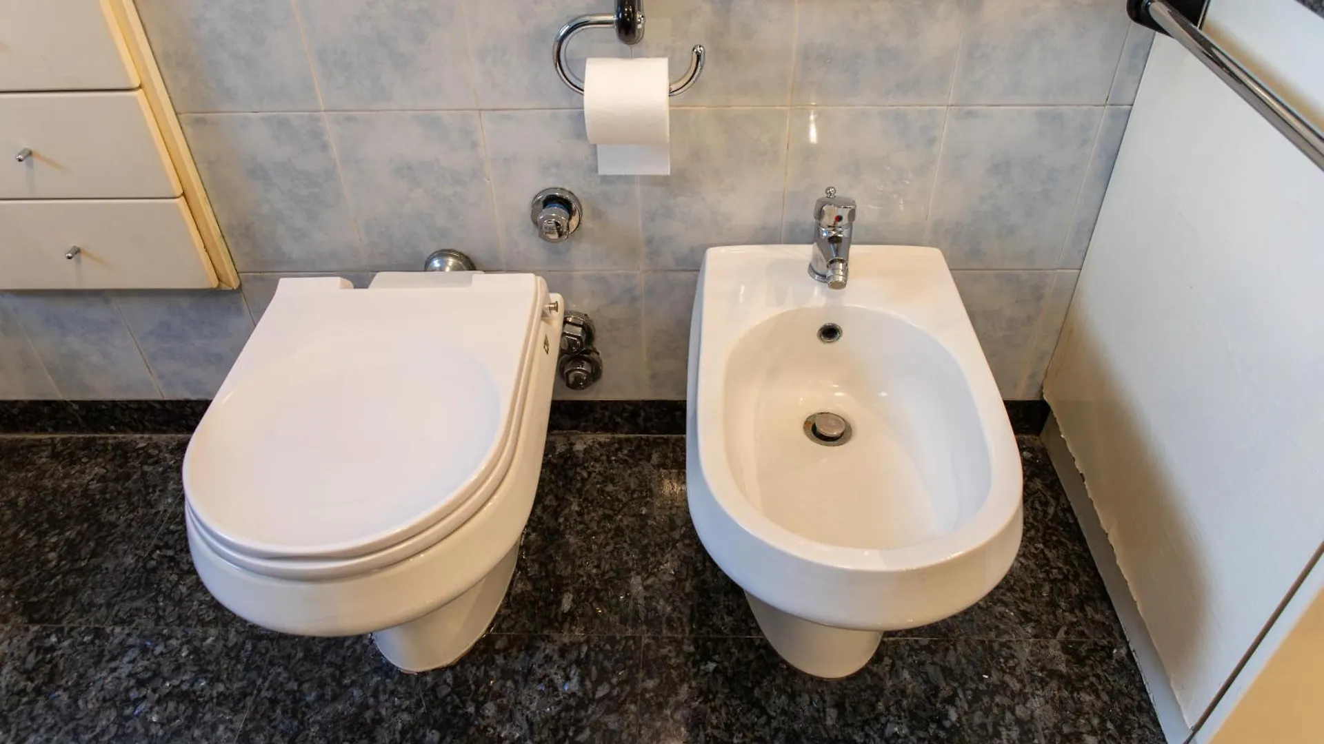 Апартаменты Ampio Appartamento Con Terrazzo, 3 Camere E 2 Bagni A 2 Passi Dalla Metro Милан